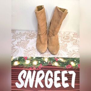 Fergie "SHIMMY" Tan Suede Boot sz 7.5 Grommets Studded Zippered Country Prairie